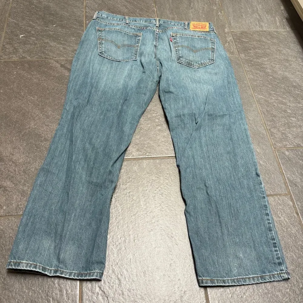 Levi Strauss 40/30 Medium Wash 559 Jeans Red Tag High Rise Relaxed Straight